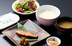 2022夏_280_180_朝食_朝定食.jpg